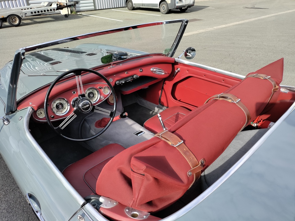 Carrosserie trois quarts arriere — Austin-Healey BN6 1959 gris Boche Heritage Concours — Boche Automobiles