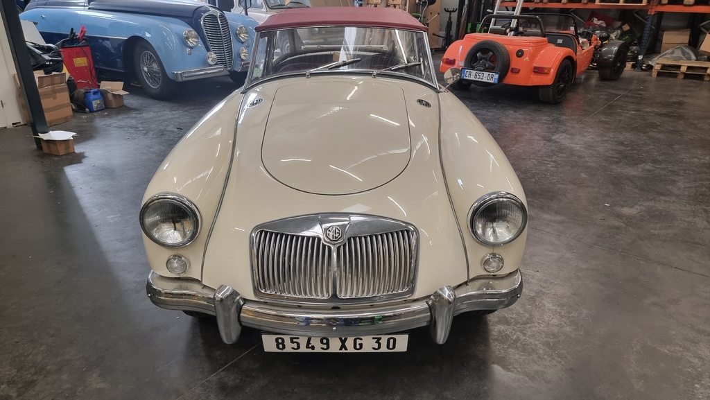 MG A
