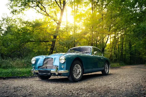 ASTON MARTIN DB2/4 Mk1 — 1953