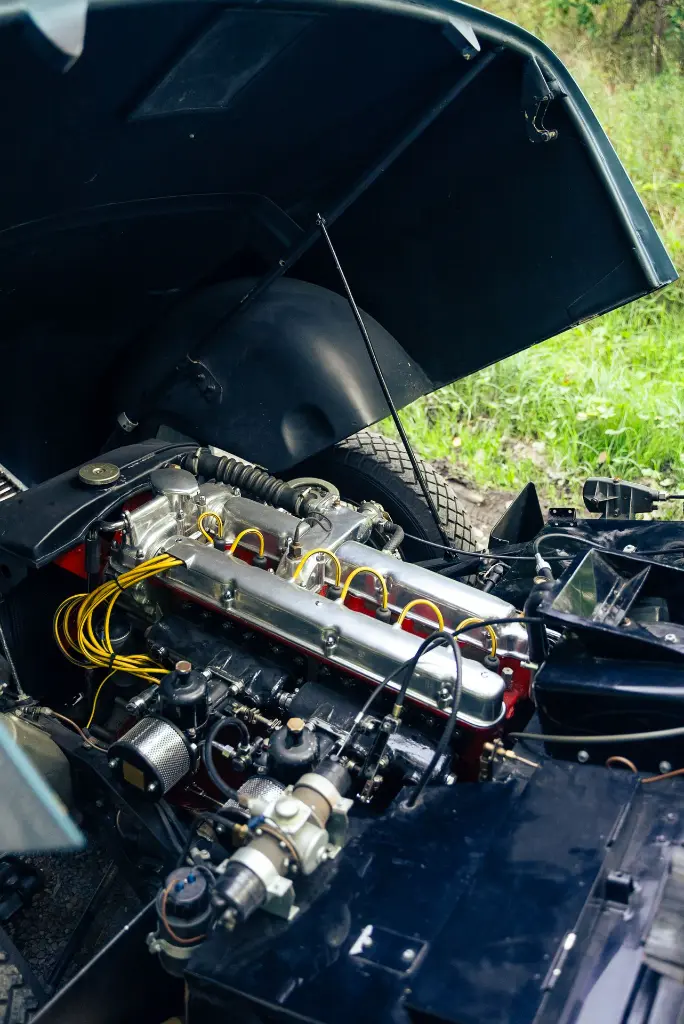 Aston Martin DB2 4 (Sans Grain)-58.webp