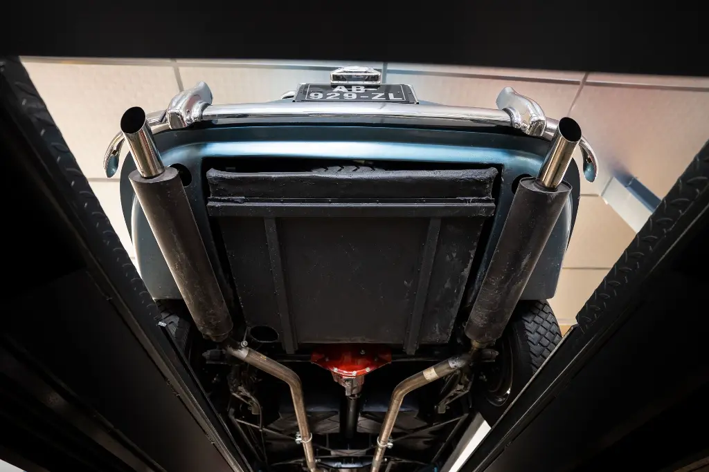 Aston Martin DB2 4 (Sans Grain).webp