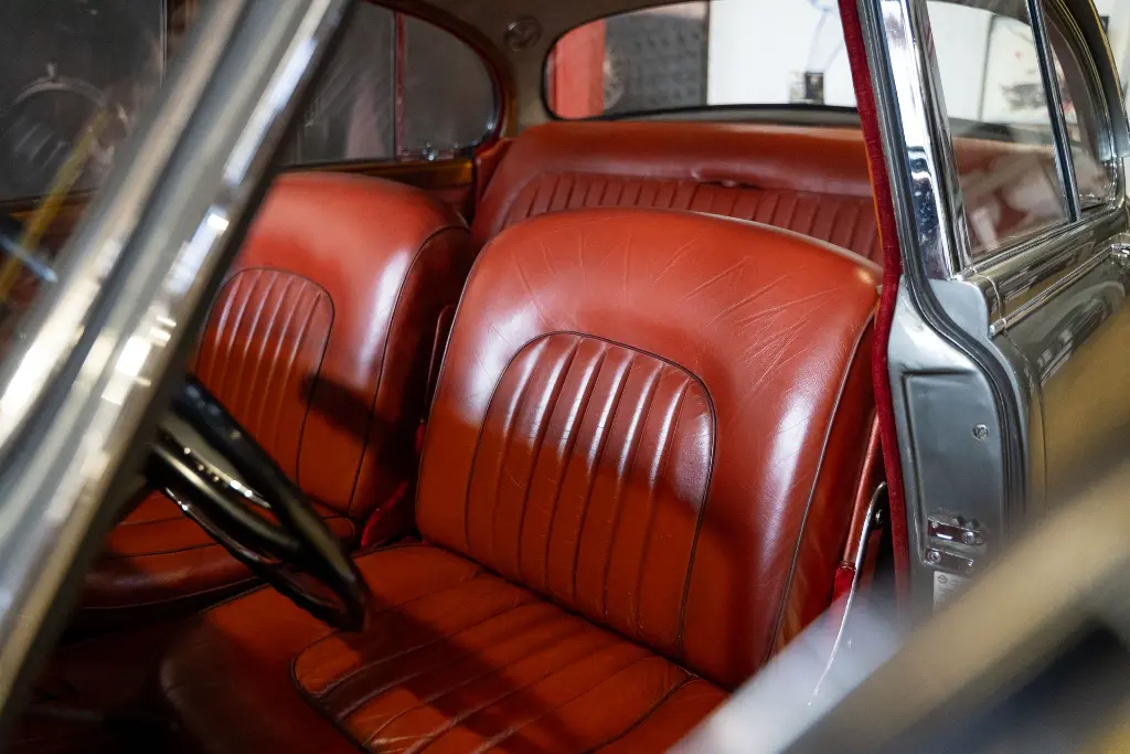 Jaguar MK2 - Boche Auto-10.webp