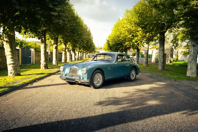 ASTON MARTIN DB2/4 Mk1 — 1953