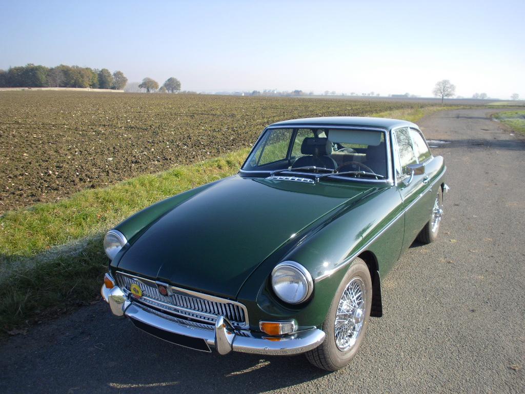 MG B GT